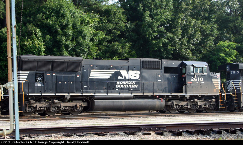 NS 2610